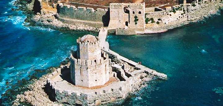 boat tours and trips in Messinia