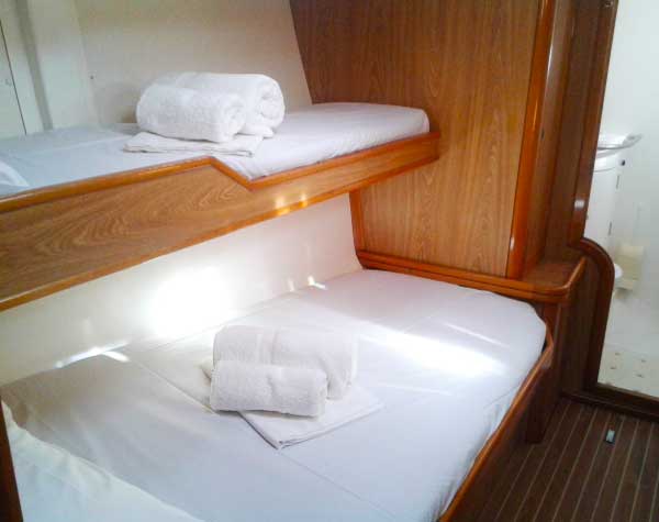 sailing yacht private cruises