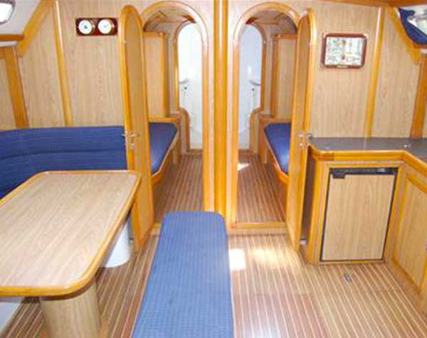 sailing yacht private cruises