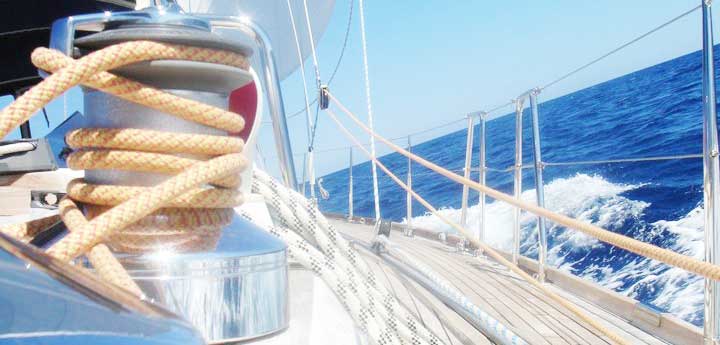 learn to sail a yacht