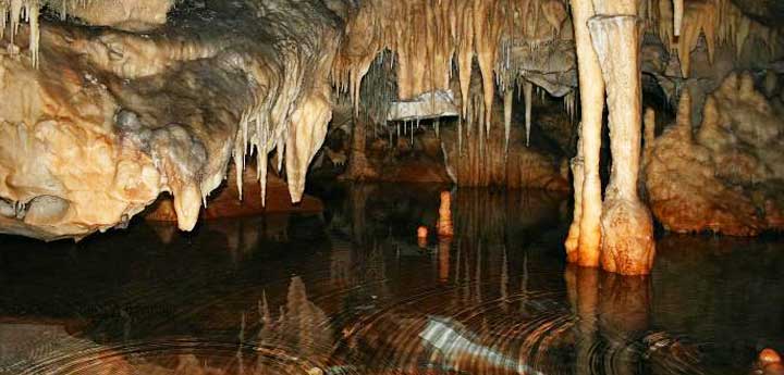 showcaves Greece stalactites stalacmites