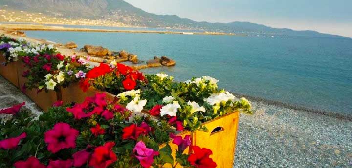 Kalamata beach trips and sailing tours private yacht