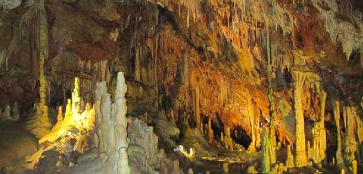 Diros cave tour and visit showcaves Greece