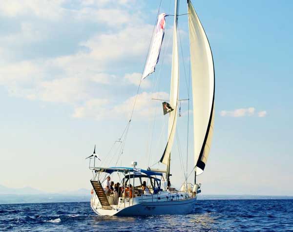 sailing yacht private cruises