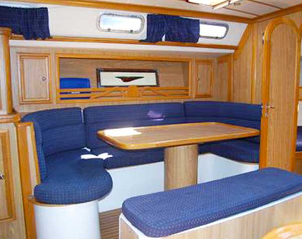 sailing yacht private cruises