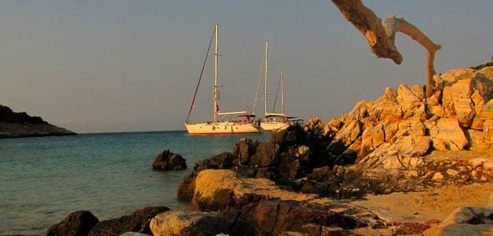 greek island private yacht hire with captain