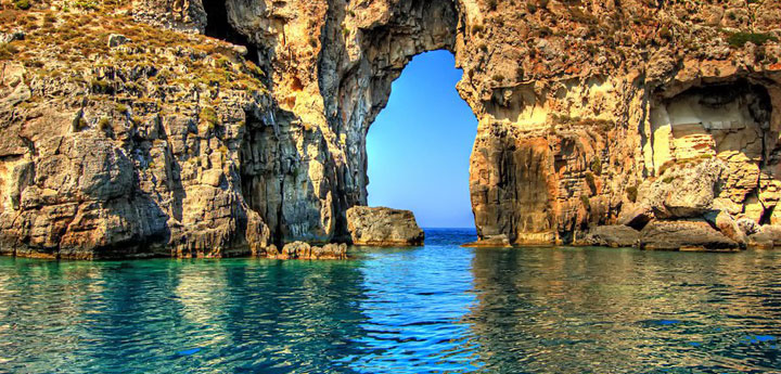 private group sailing yacht trips Messinia